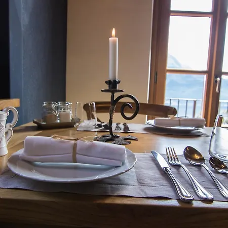 Treterre Farm stay *